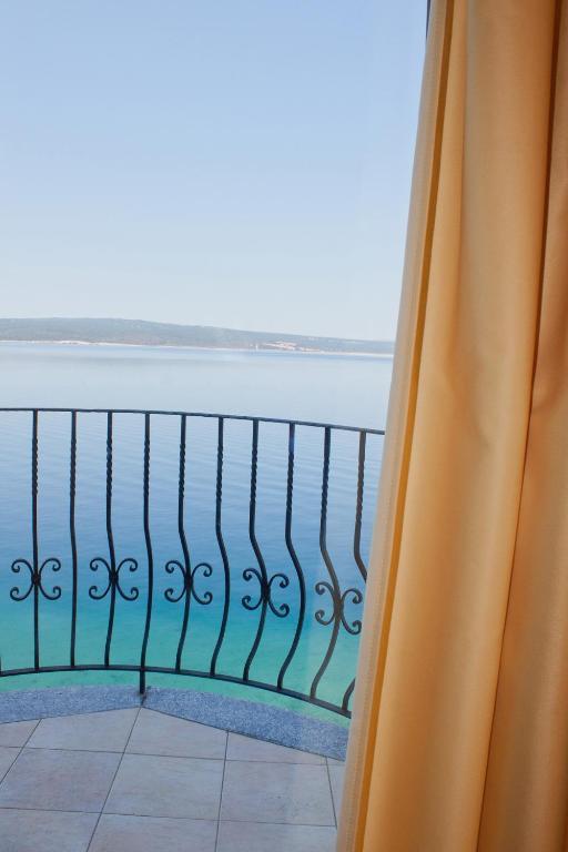 Hotel Vali Dramalj Crikvenica Exterior foto