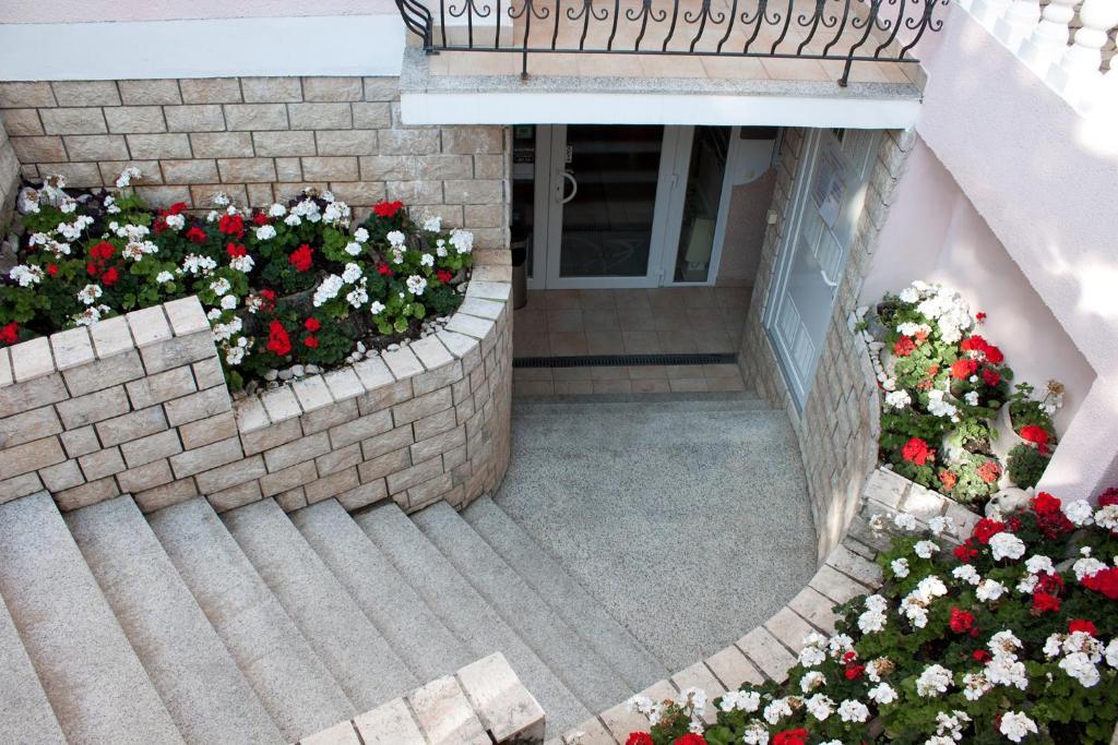 Hotel Vali Dramalj Crikvenica Exterior foto